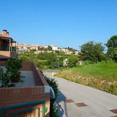 S127 - Sirolo, Nuovissimo Monolocale Con Terrazzo Apartment Exterior photo